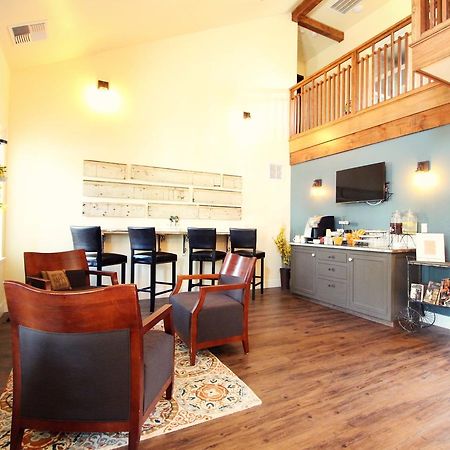 Rest, A Boutique Hotel 普里茅斯 外观 照片