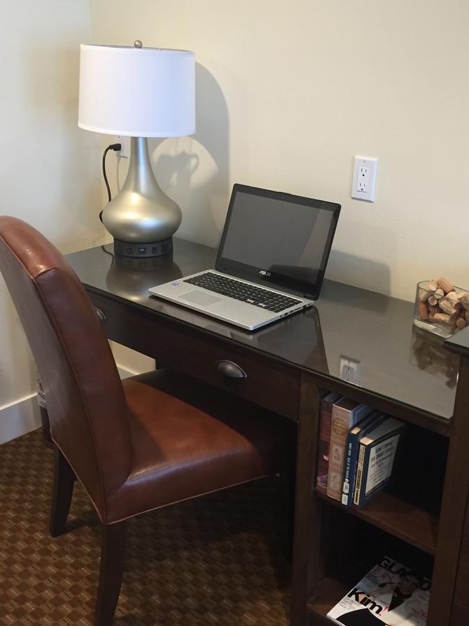 Rest, A Boutique Hotel 普里茅斯 外观 照片