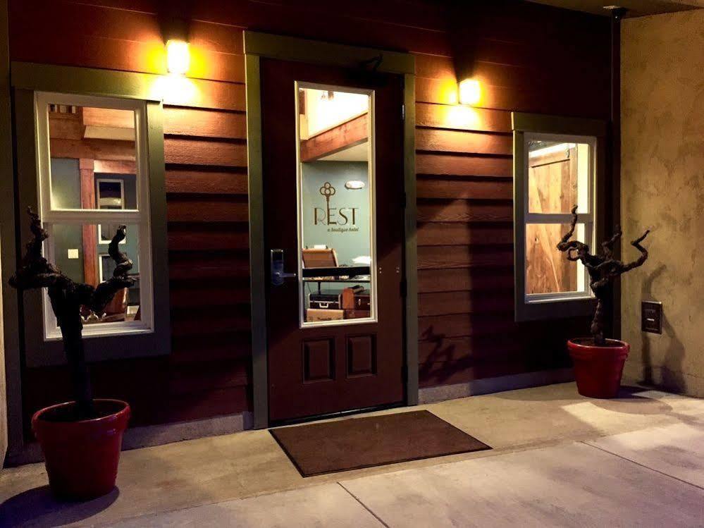 Rest, A Boutique Hotel 普里茅斯 外观 照片